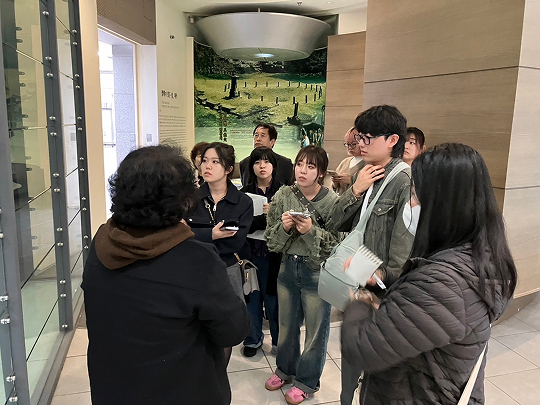 “Changes in Religion (folk religion such as shamanism) and culture (society, politics, history, language, education, economy, etc.) in Jeju and surrounding areas” (Site： Jeju Island, South Korea)