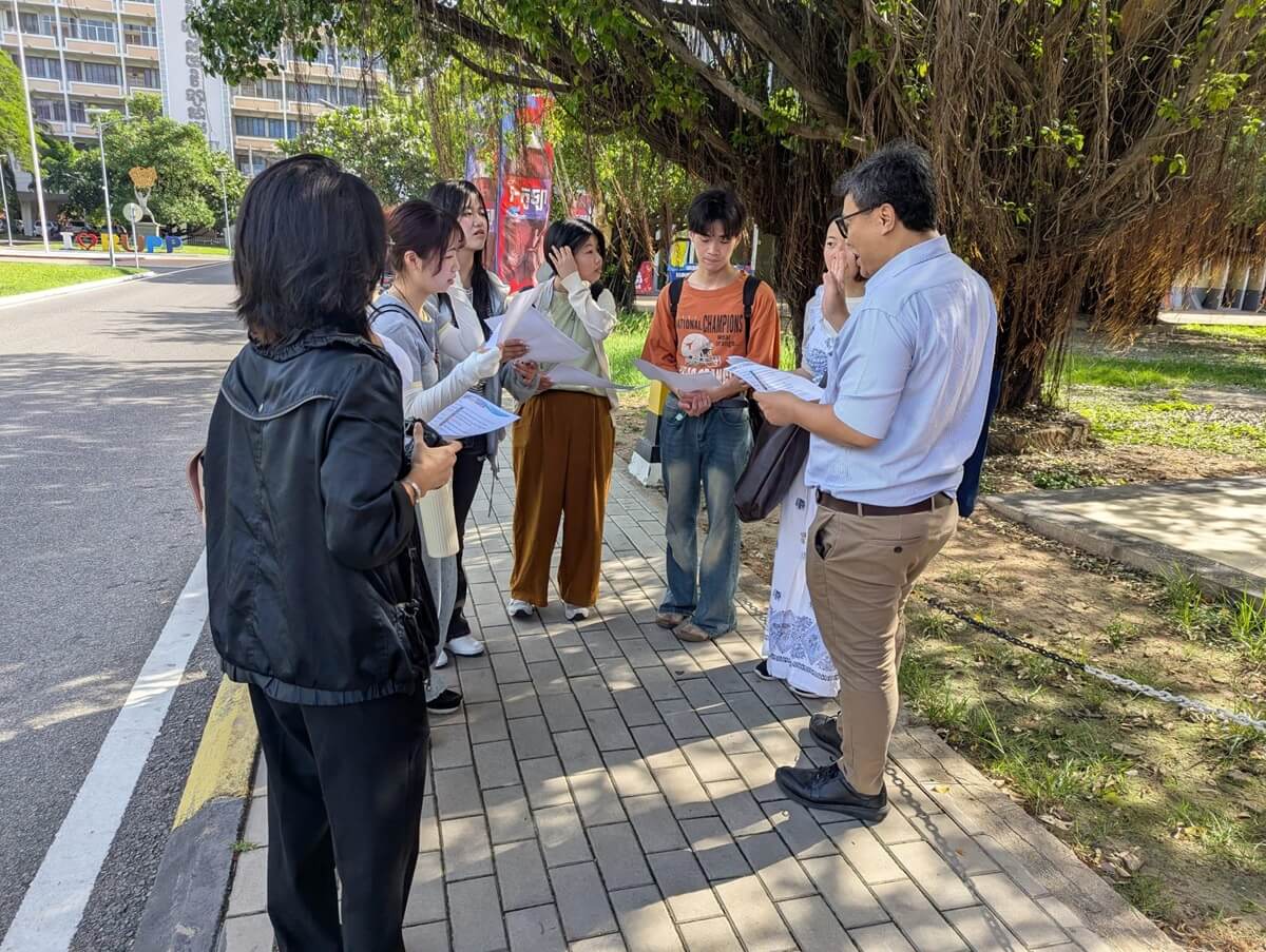 Campus tour at the Royal University of Phnom Penh (Phnom Penh, Cambodia)