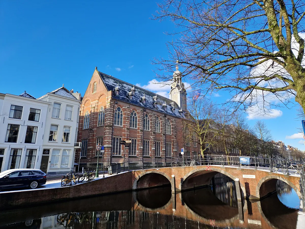 Universiteit Leiden