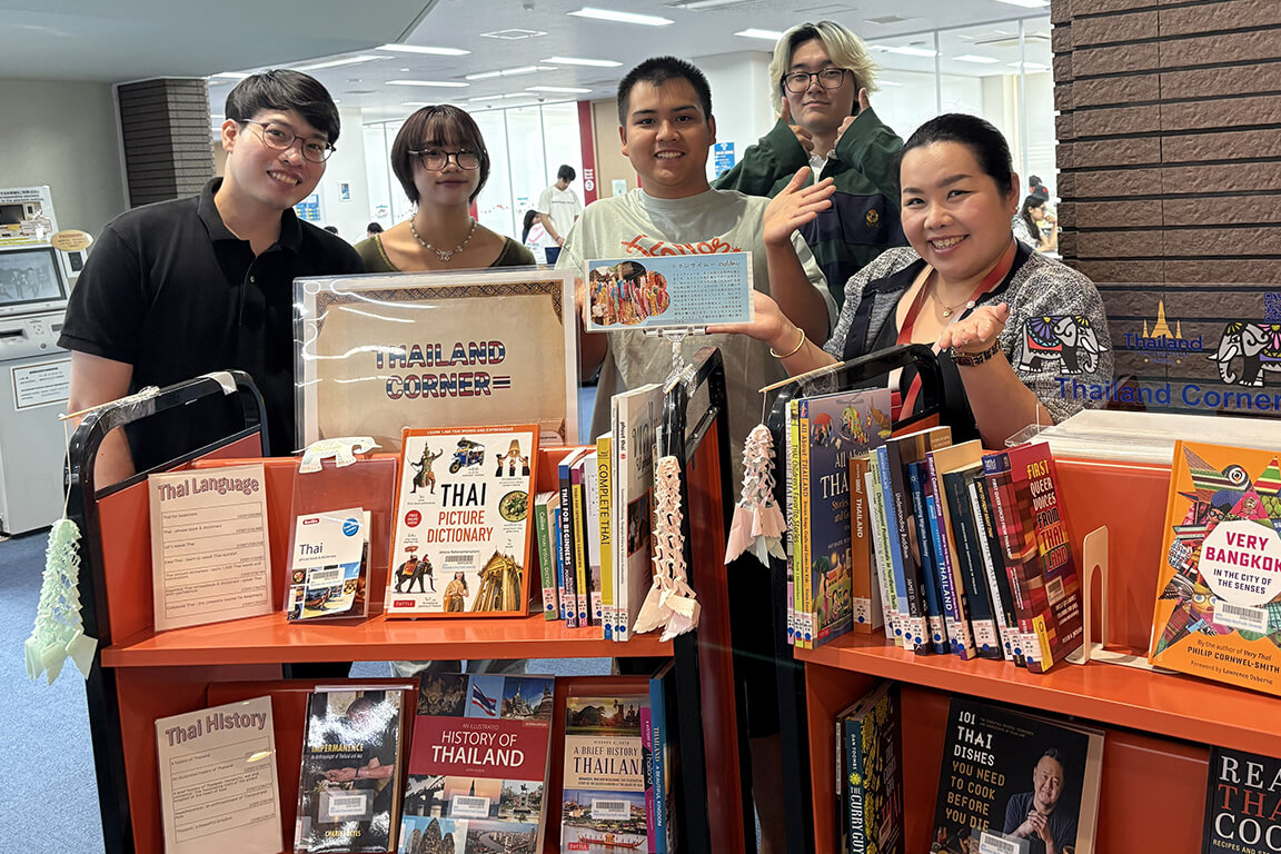 “Thailand Corner” Established at the APU Library