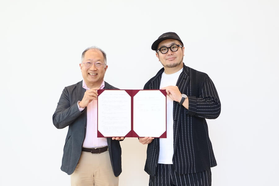 APU and The Breakthrough Company GO Sign Comprehensive Partnership Agreement