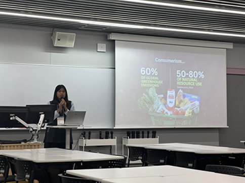 DOLOROSA REGGIE MAE PAMBID (then a fourth-year student in the College of Asia Pacific Studies) presenting in the Environment and Behavior Analysis session