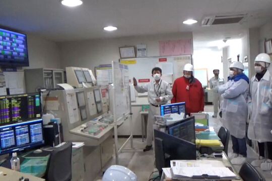 Graduate School of Management Students and Faculty Conduct Fieldwork in Tsukumi City