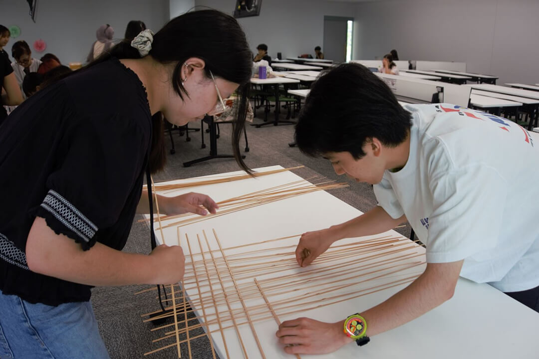 Student Organization Creaxel Hosts Cross-Cultural Bamboo Craft Workshop to Connect Heart and Home
