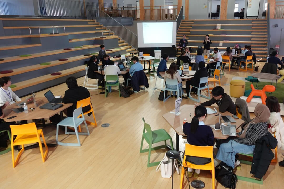“.Knots” Pitch Event and Kickoff Event Held